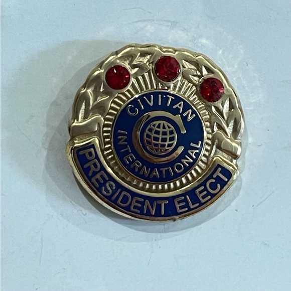 Elks Lodge Civitan International Past President Lapel Pin - Picture 2 of 6